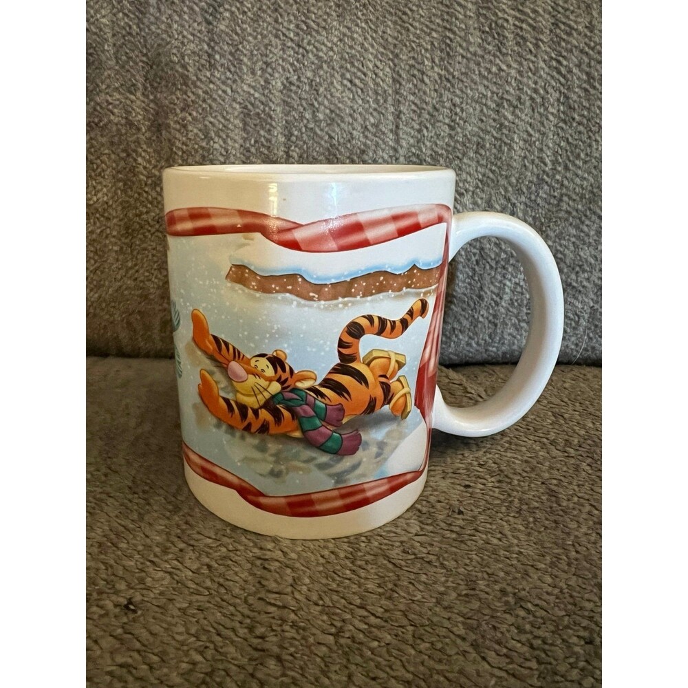 Vintage Disney Winnie the Pooh Winter Mug Houston Harvest Tigger Ice Skating